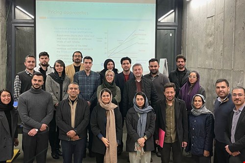 کارگاه آموزشی «فرصت‌های توسعه فضاهای کار از منظر قیمت‌گذاری و برندسازی»